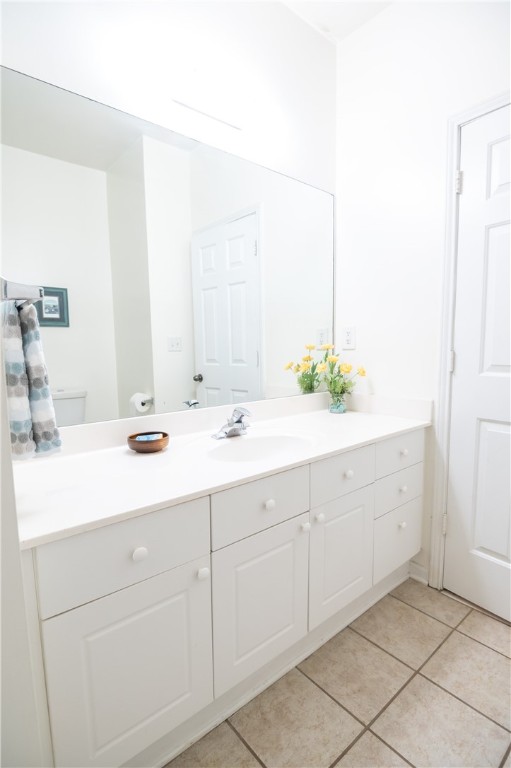 3297 S COLLEGE STREET F202