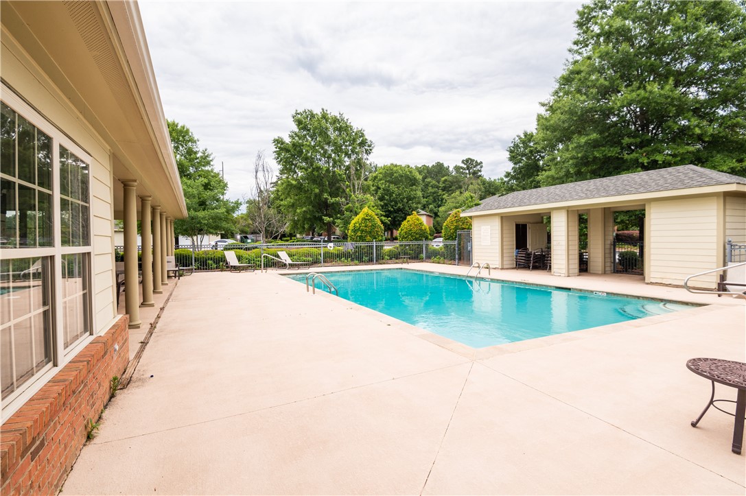 3297 S COLLEGE STREET F202