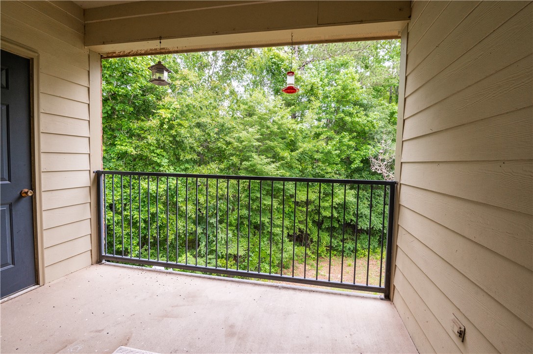 3297 S COLLEGE STREET F202