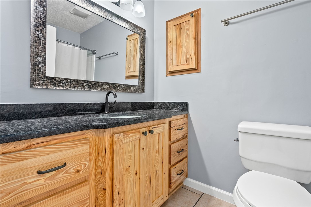 1009 STONEGATE DRIVE E