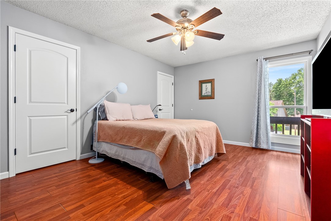 1009 STONEGATE DRIVE E