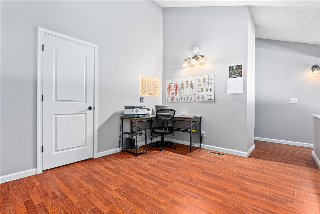 1009 STONEGATE DRIVE E