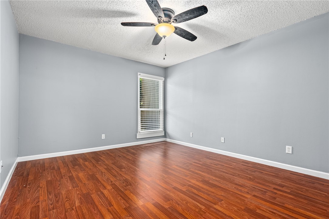 1009 STONEGATE DRIVE E