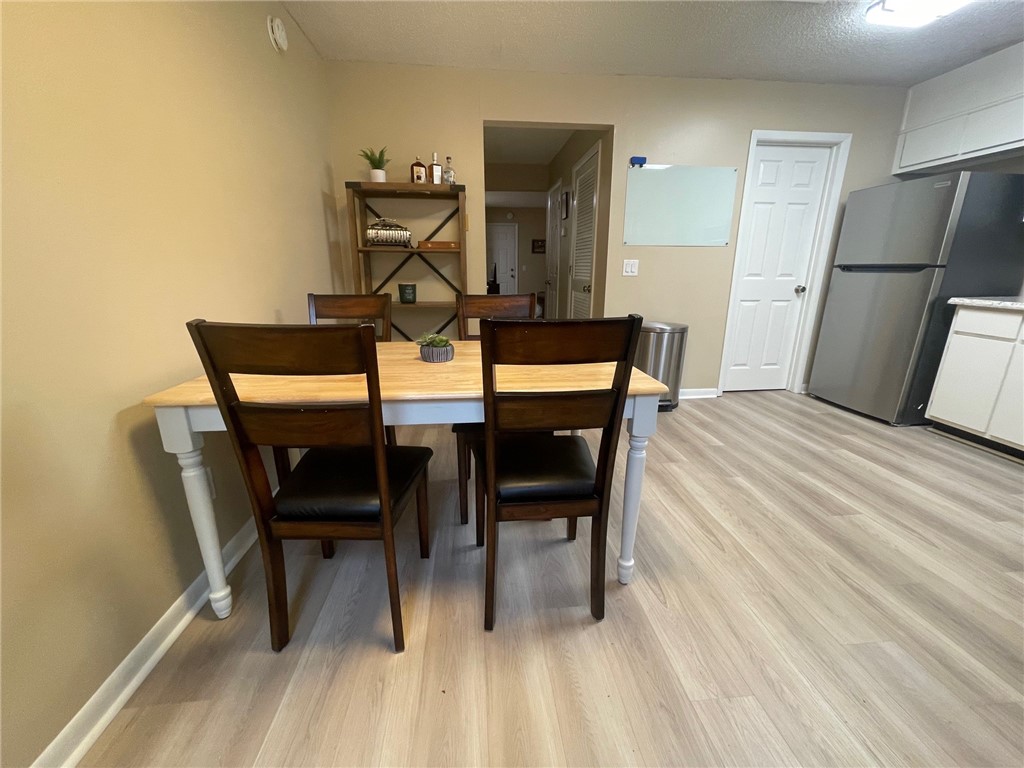 150 E UNIVERSITY DRIVE C204