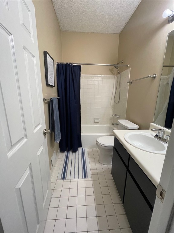 150 E UNIVERSITY DRIVE C204