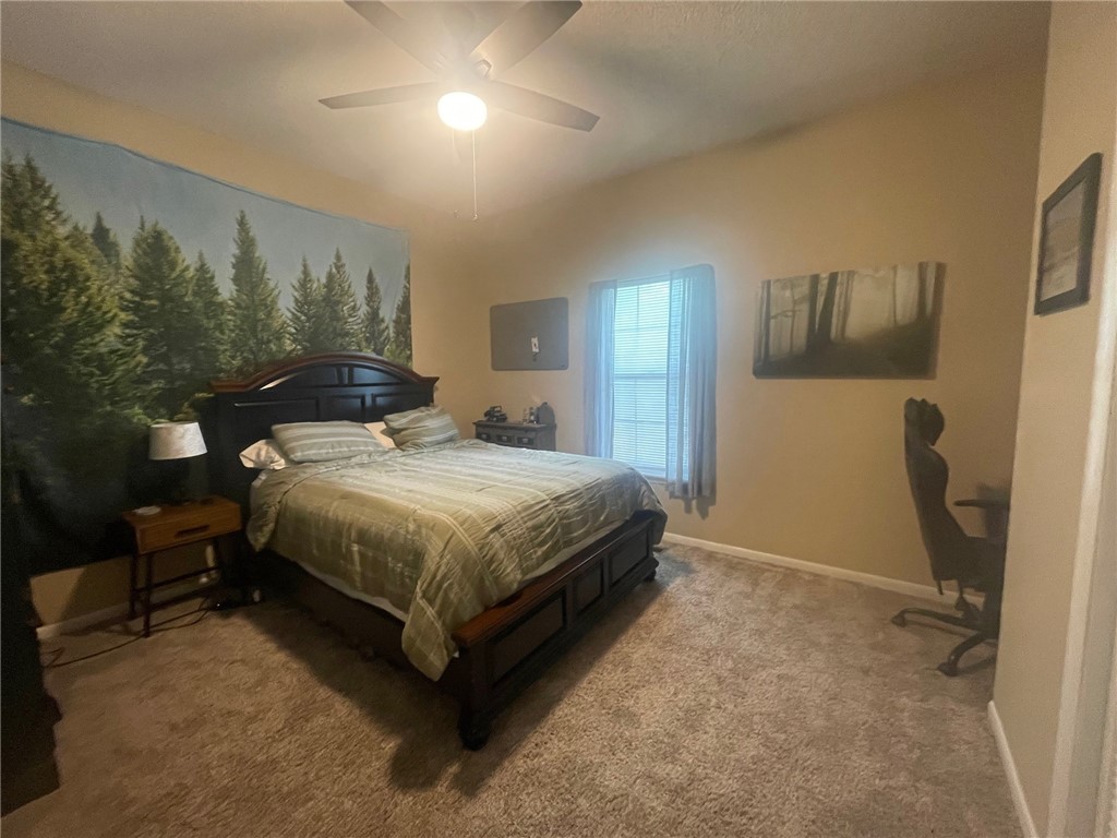 150 E UNIVERSITY DRIVE C204