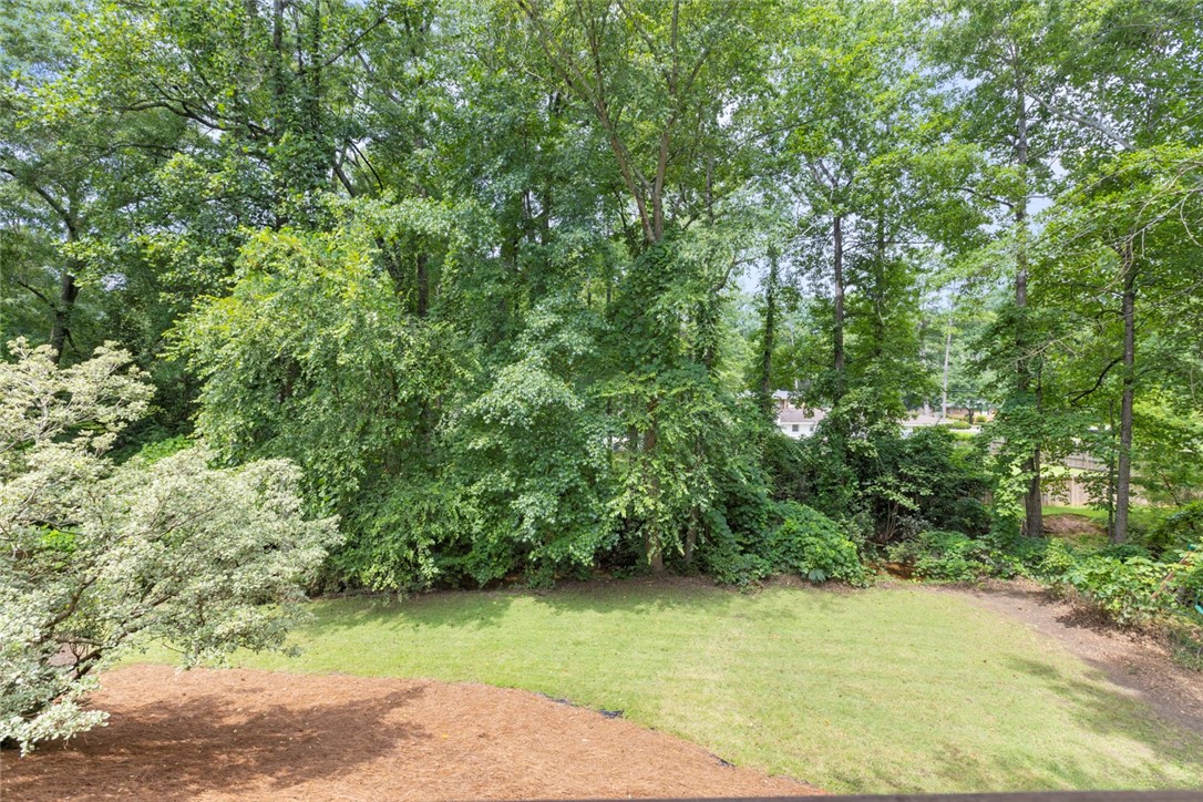 1389 E UNIVERSITY DRIVE