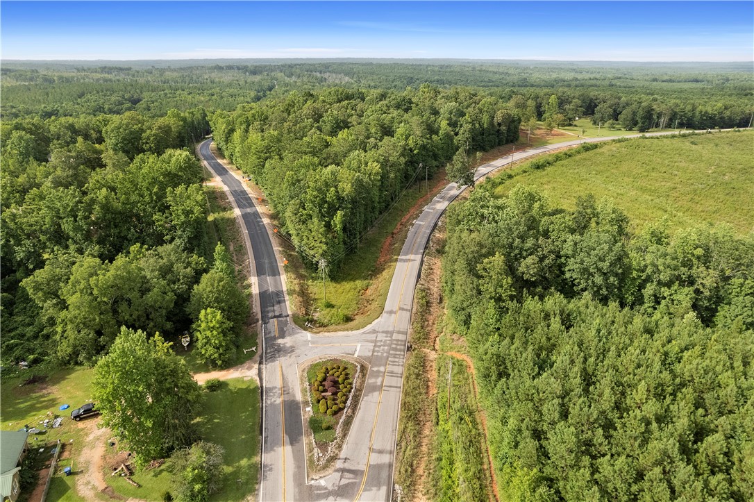 124 LEE ROAD 182 N/A