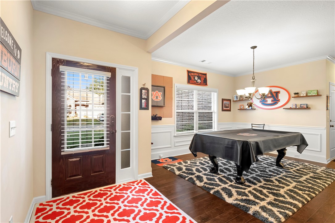 1433 CLOVERBROOK CIRCLE