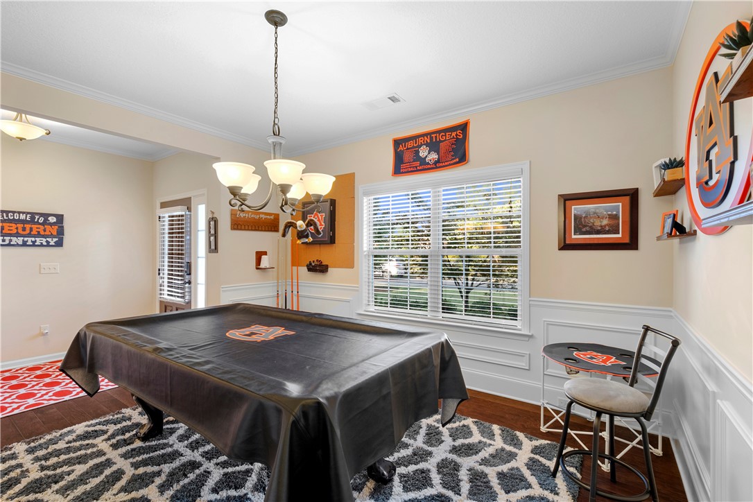 1433 CLOVERBROOK CIRCLE