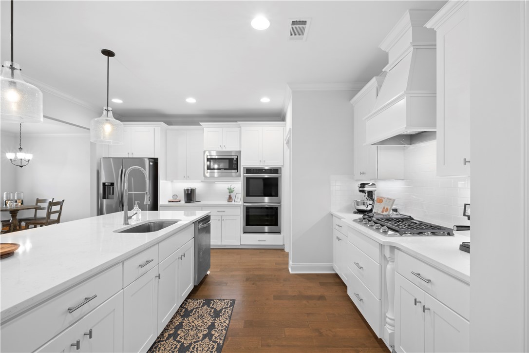 1670 HIDDEN LAKES DRIVE