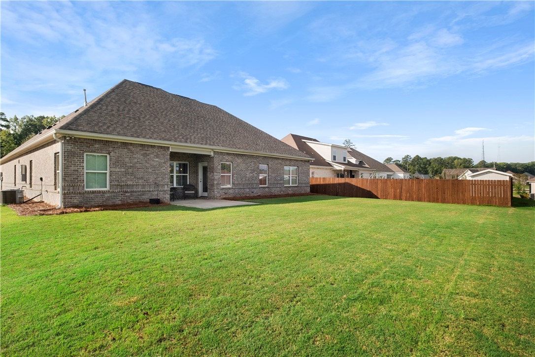 1670 HIDDEN LAKES DRIVE