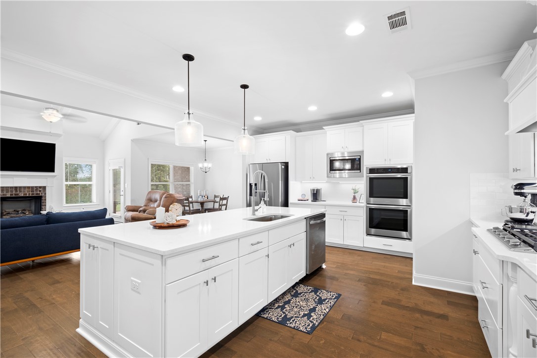 1670 HIDDEN LAKES DRIVE