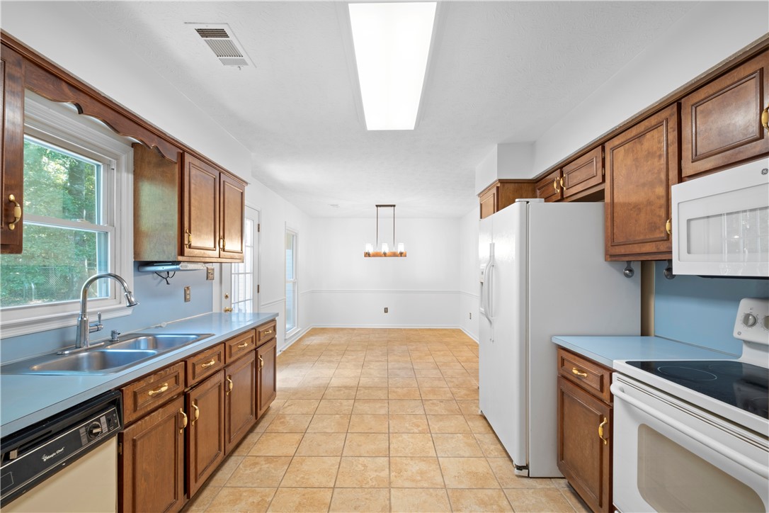 100 LEE ROAD 963 N/A