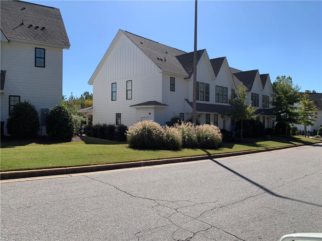 868 TWIN FORKS AVENUE 8