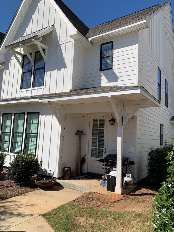 868 TWIN FORKS AVENUE 8