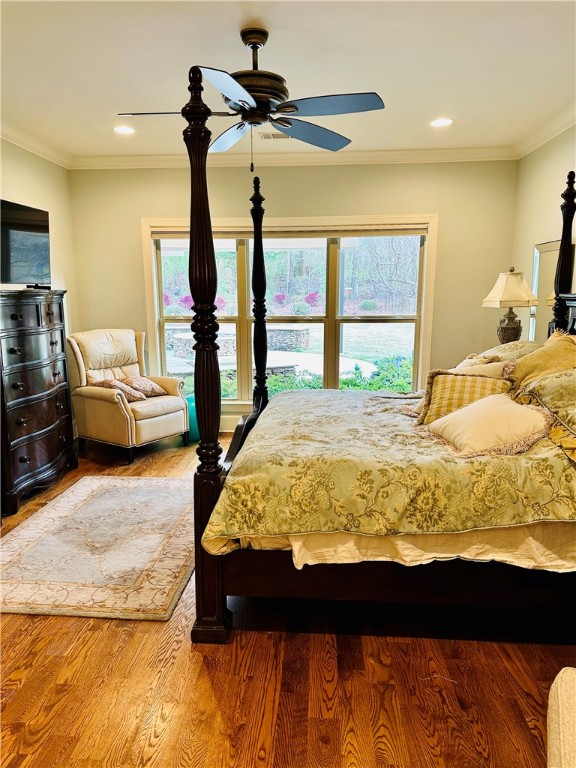 2237 N DONAHUE DRIVE