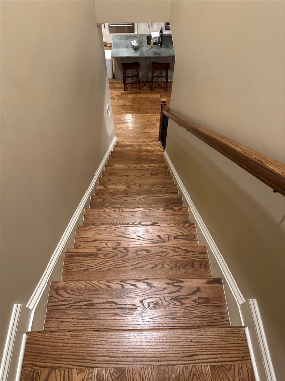 2237 N DONAHUE DRIVE