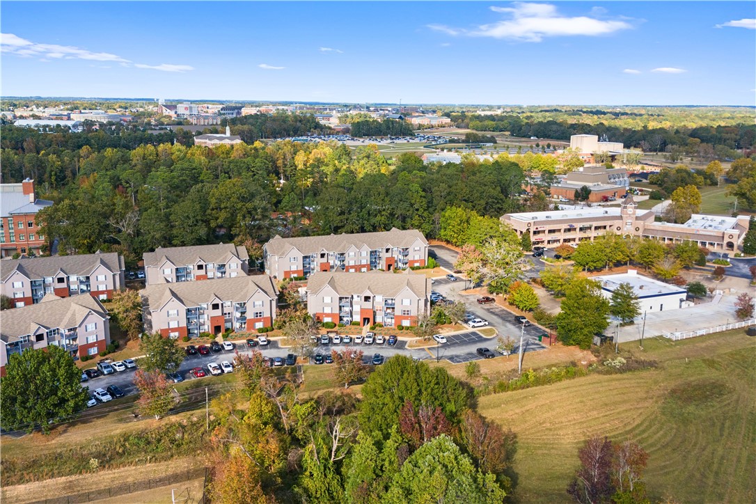 1114 S COLLEGE STREET 2104