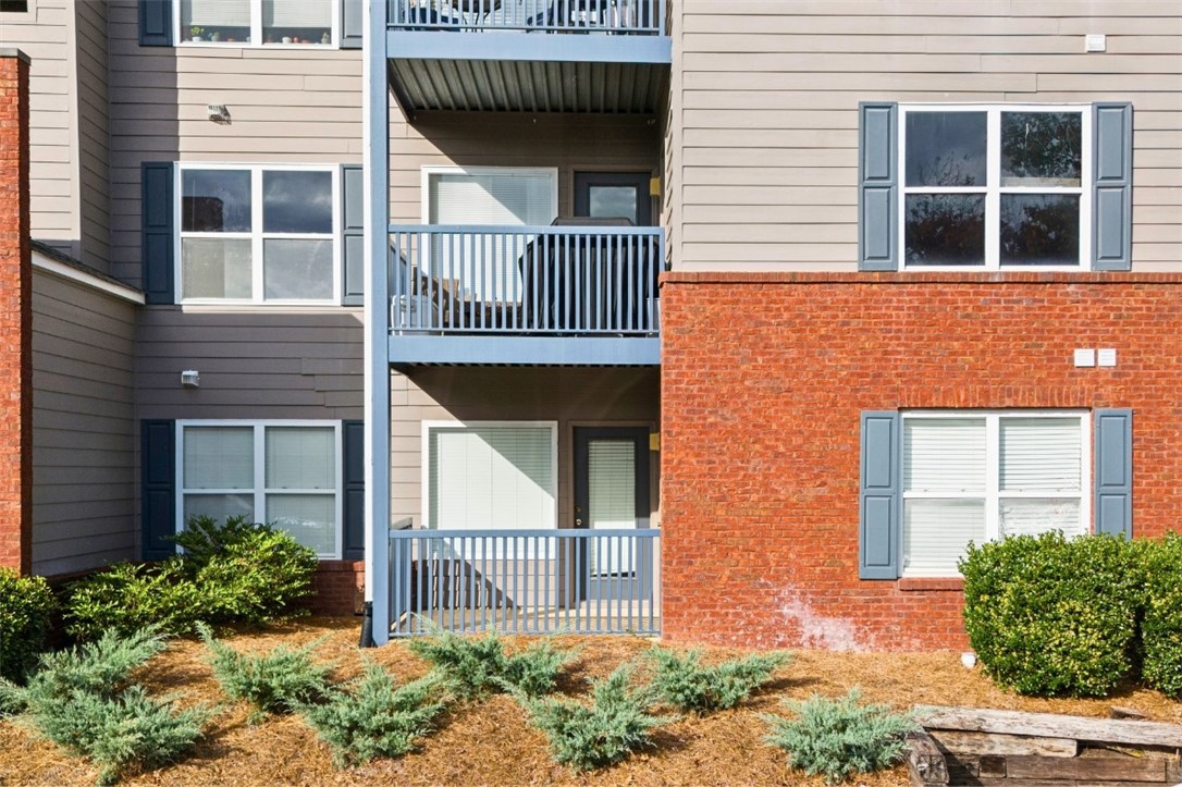 1114 S COLLEGE STREET 2104