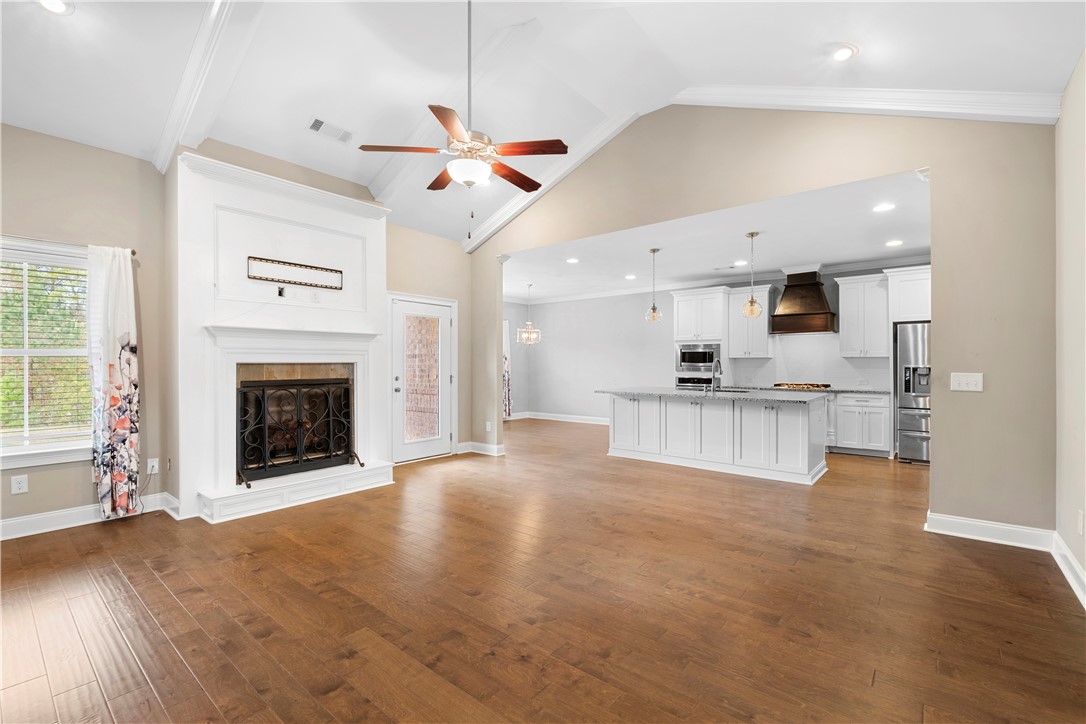 682 HIGH FIELD COURT