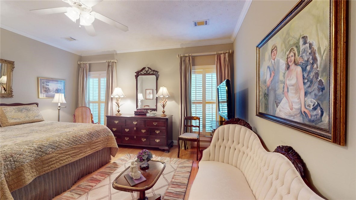 1633 ACADEMY DRIVE 1409