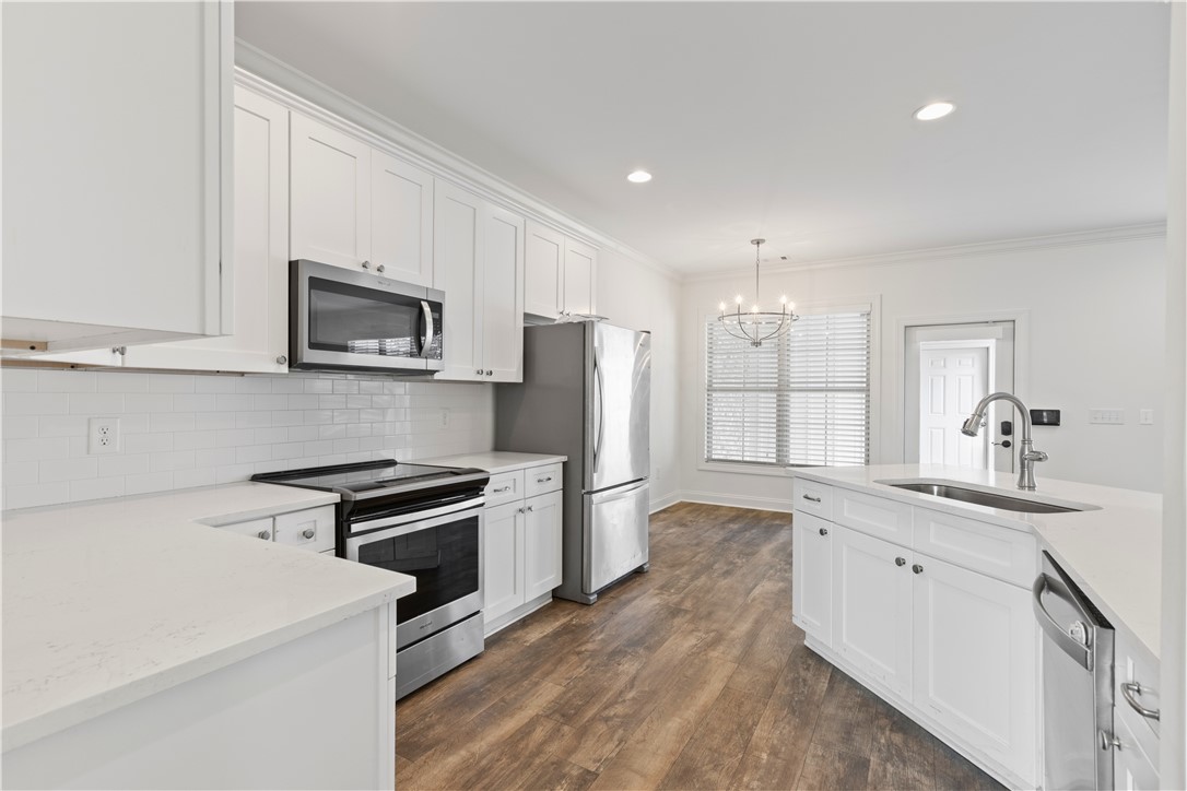 1653 ACADEMY DRIVE 1605