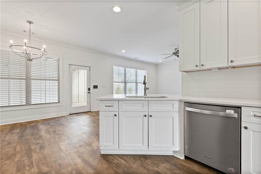 1653 ACADEMY DRIVE 1605