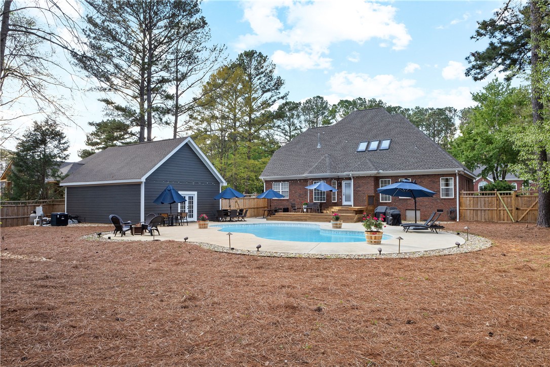 518 BRENTON CROSSING