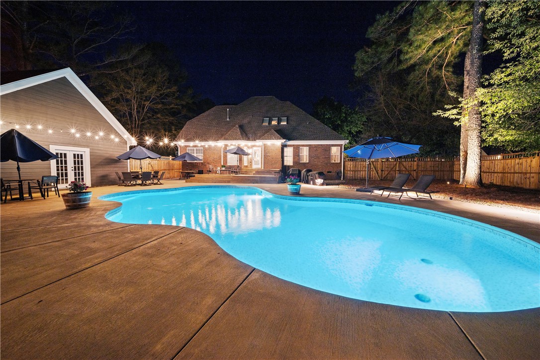 518 BRENTON CROSSING