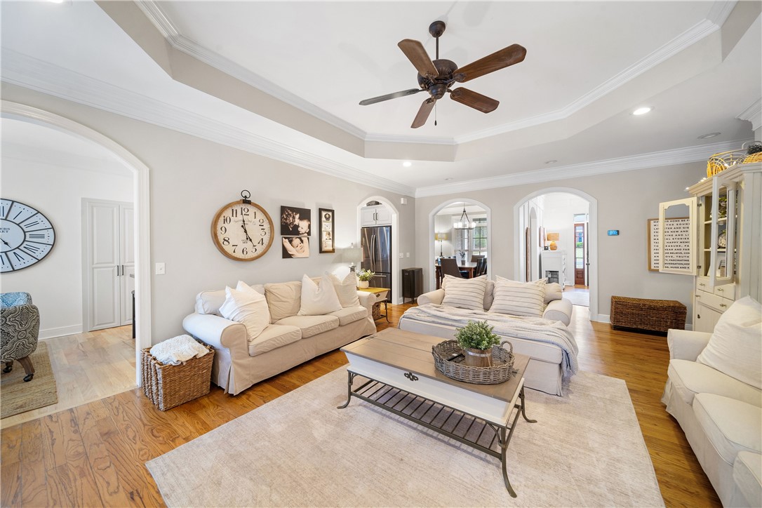 518 BRENTON CROSSING