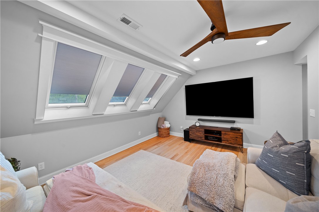 518 BRENTON CROSSING