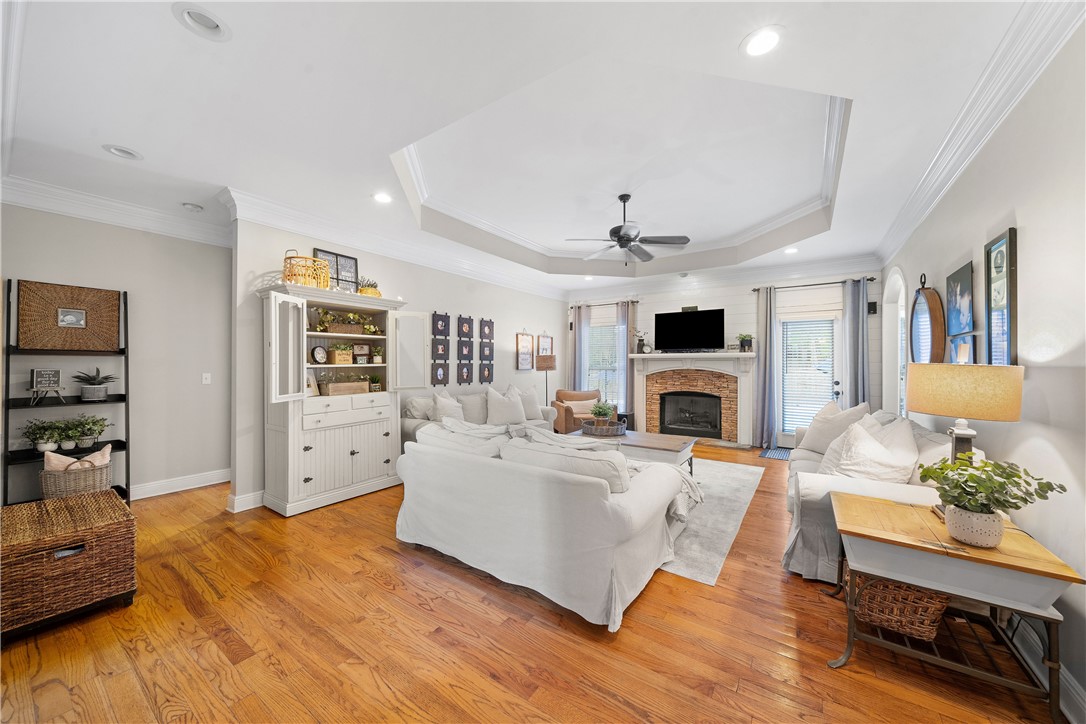 518 BRENTON CROSSING