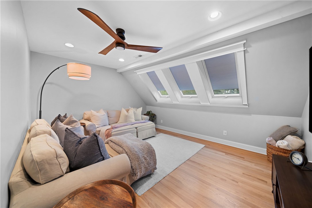 518 BRENTON CROSSING