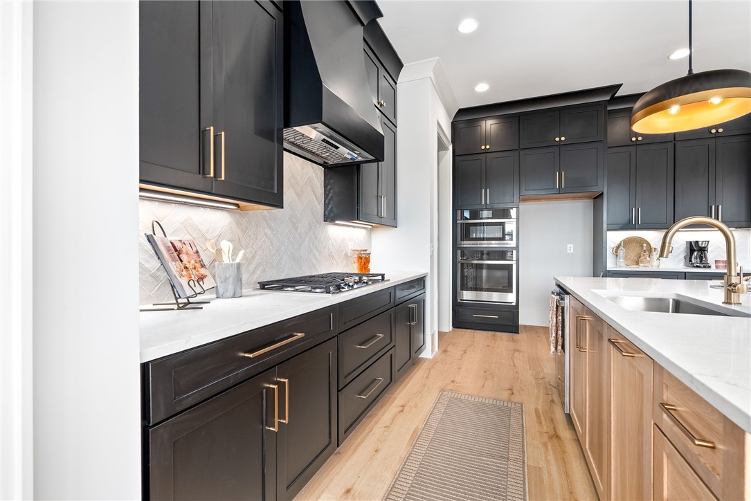 810 SUMMERLIN CIRCLE