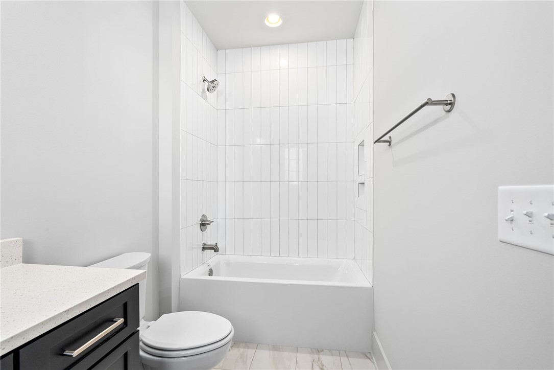 810 SUMMERLIN CIRCLE