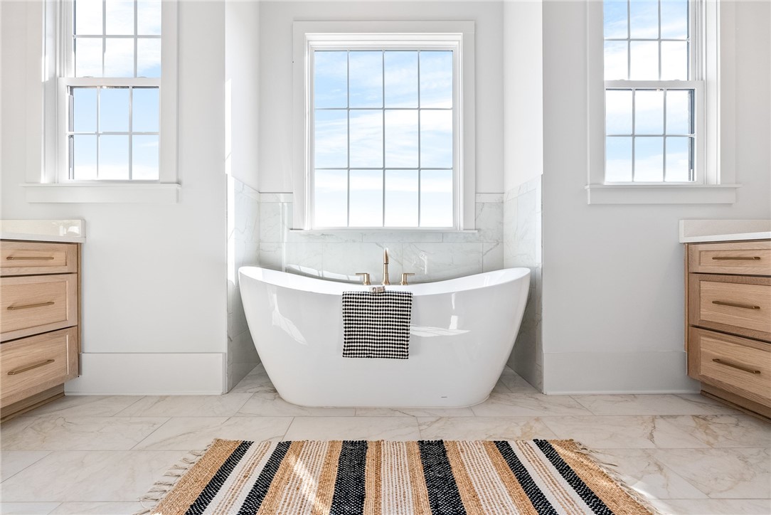 810 SUMMERLIN CIRCLE