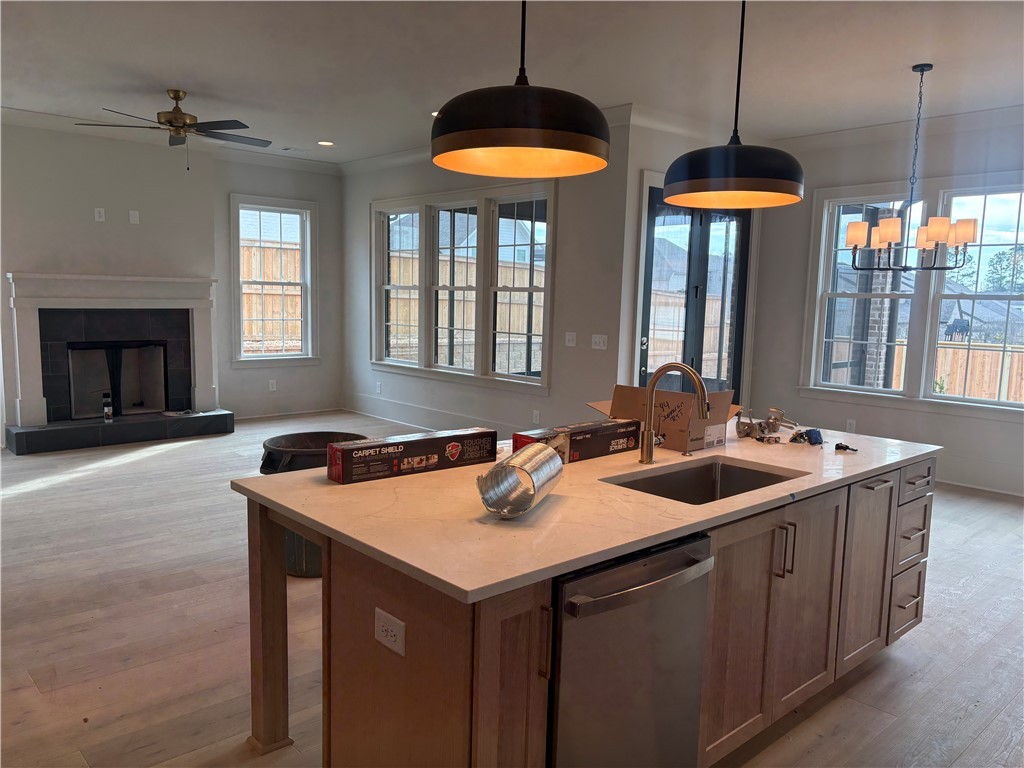 810 SUMMERLIN CIRCLE