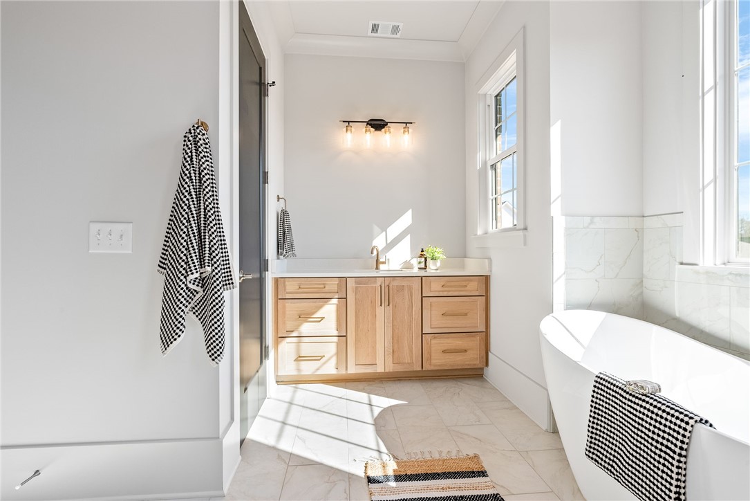 810 SUMMERLIN CIRCLE