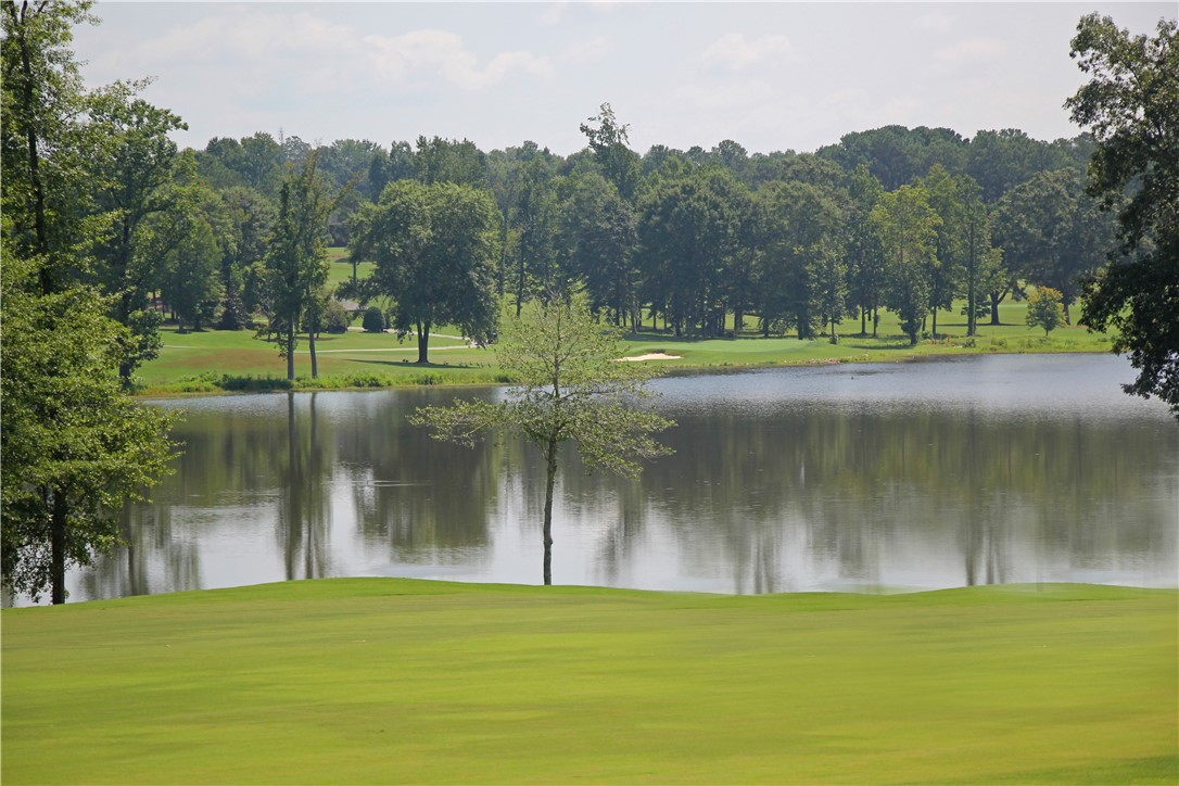 810 SUMMERLIN CIRCLE