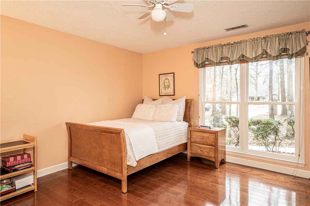 511 HAMILTON HILLS DRIVE