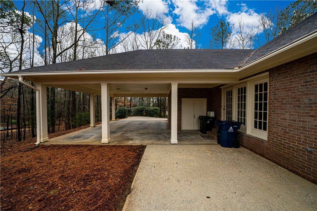 511 HAMILTON HILLS DRIVE