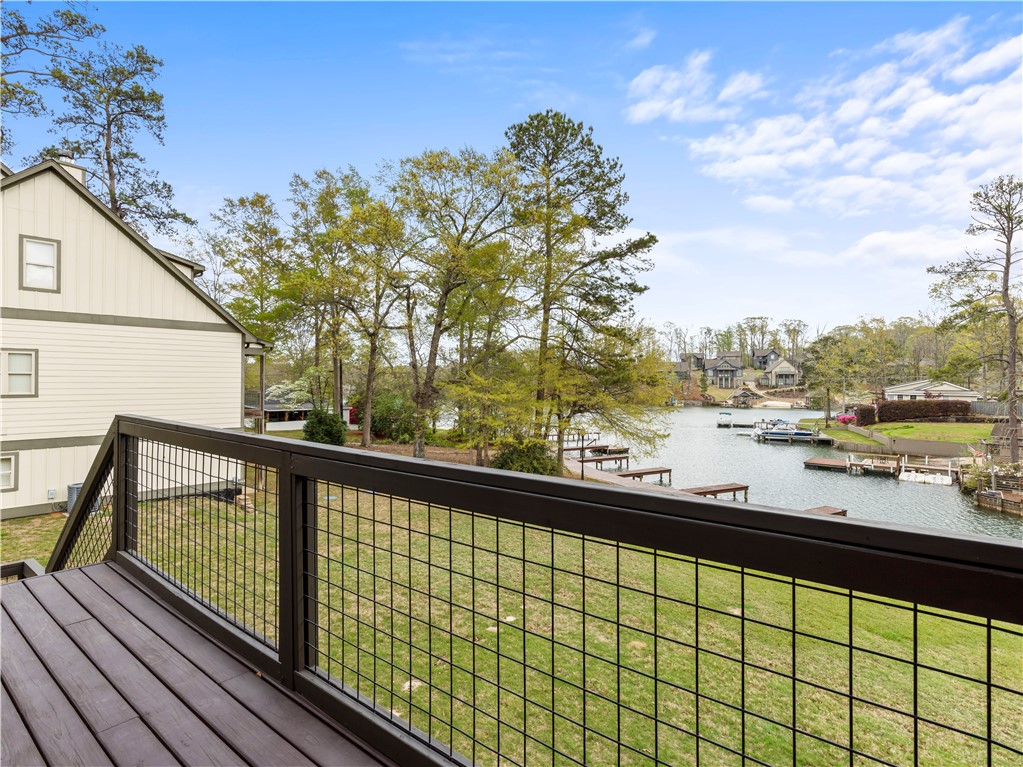 80 HONEYSUCKLE COURT