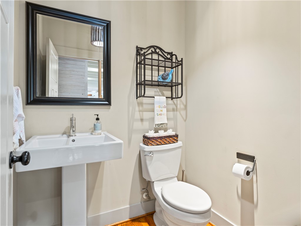 80 HONEYSUCKLE COURT