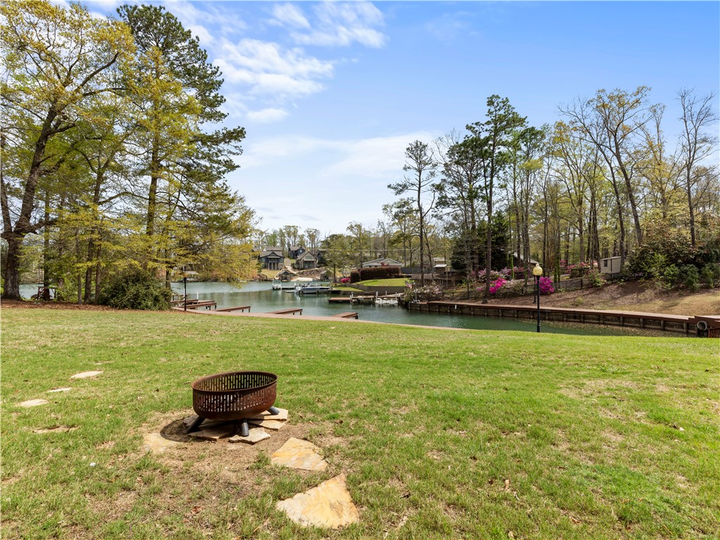 80 HONEYSUCKLE COURT