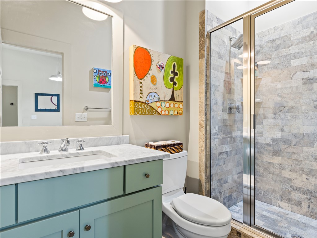 80 HONEYSUCKLE COURT