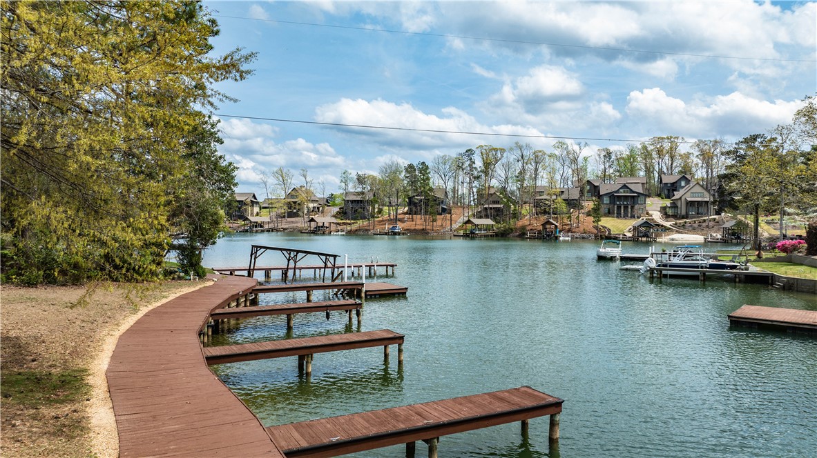 80 HONEYSUCKLE COURT