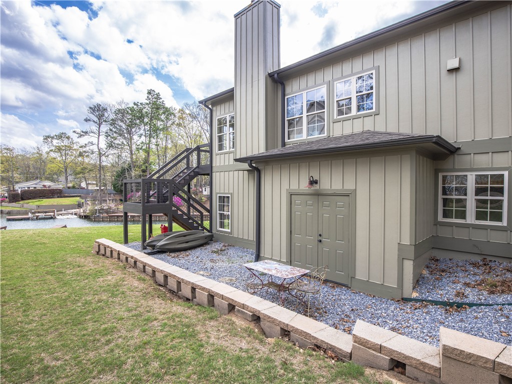 80 HONEYSUCKLE COURT