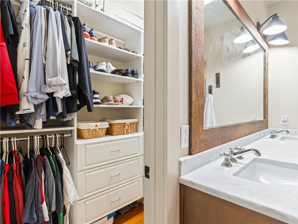 80 HONEYSUCKLE COURT