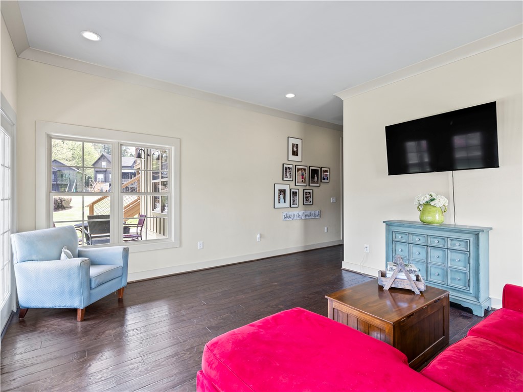 80 HONEYSUCKLE COURT